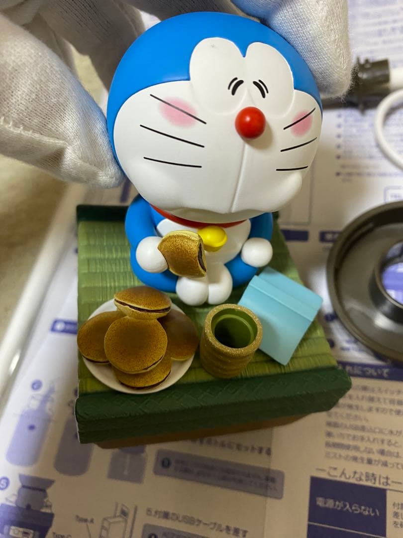 ドラえもん 卓上加湿器 ドラえもん 卓上加湿器 どら焼きモグモグ