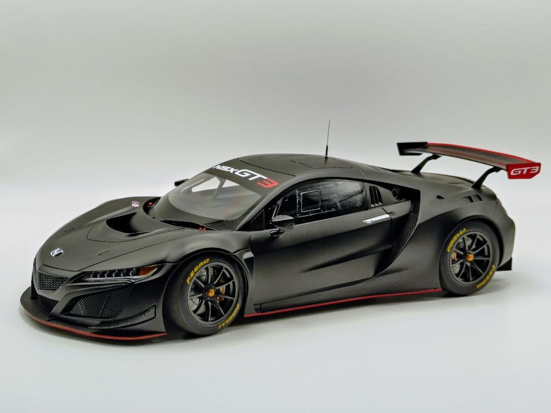 1/18ホンダ NSX GT3 ミニカー マットブラック　ディスプレイケース付き