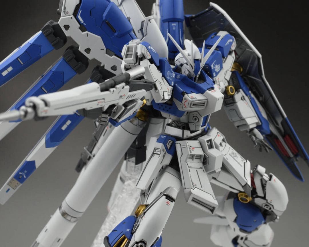 RG 1/144 RX-93-ν2 Hi-νガンダム 塗装済み 完成品