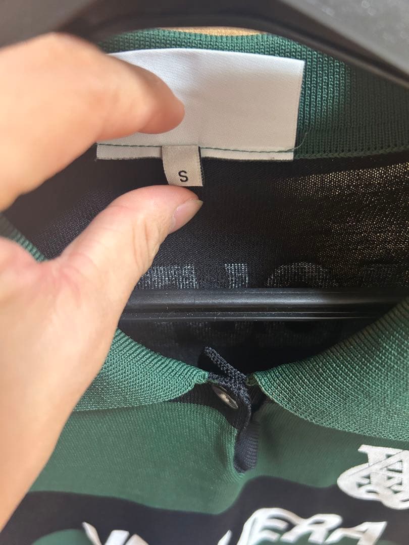 VAQUERA ロゴポロシャツ