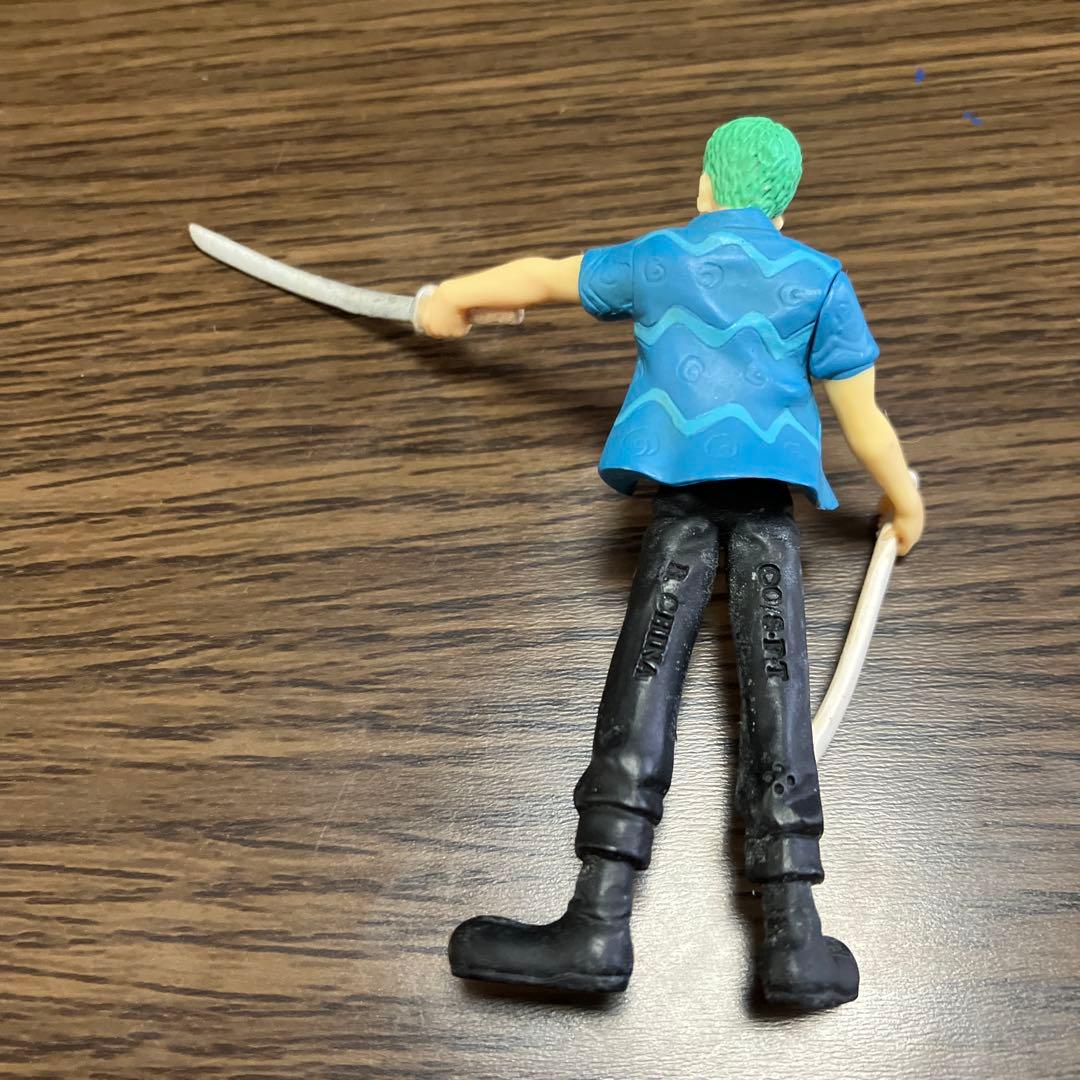 ワンピース シャンクス ゾロ フィギュアセット - メルカリ