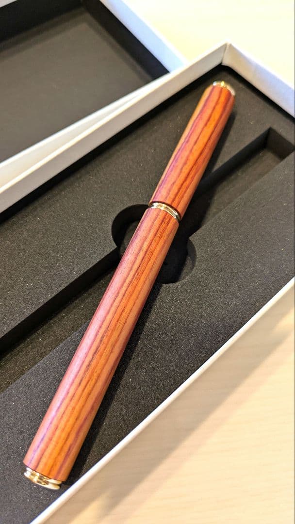 木軸ペン 一句 チューリップウッド 極上ツートン ローラーボールペン