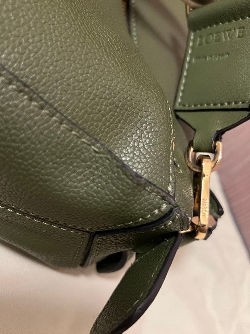 LOEWE アボカド　レザーショルダーバッグ　パズル