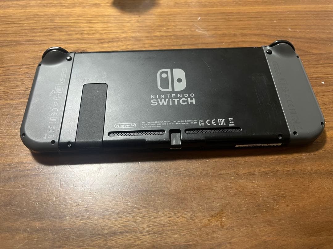 Y*M様 Nintendo Switch 任天堂　スイッチ 本体 グレー　ジャン