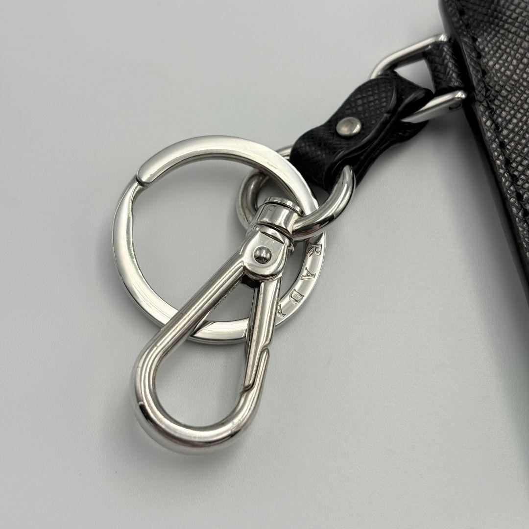 美品✨ PRADA サフィアーノレザー ケース グリーン ブラック