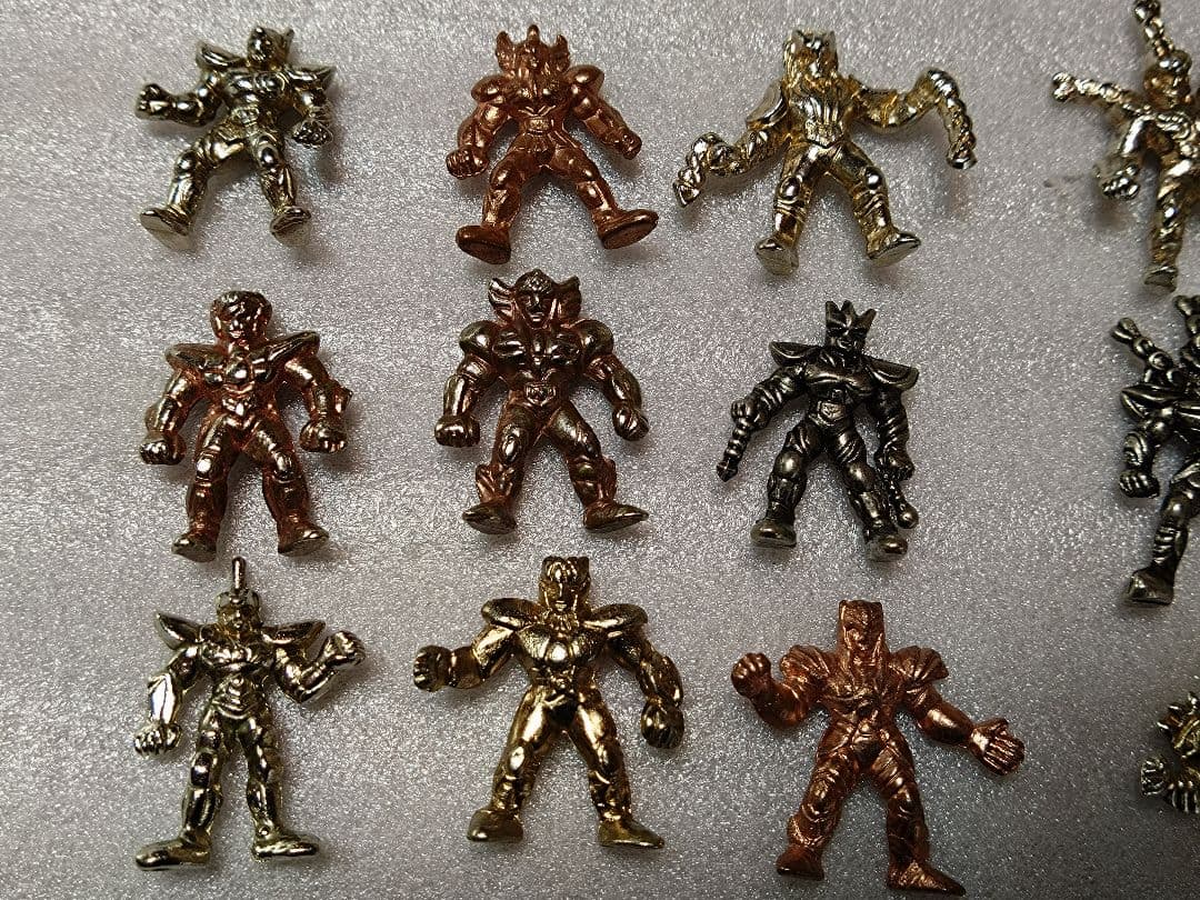 聖闘士星矢ミニメタルフィギュア14種