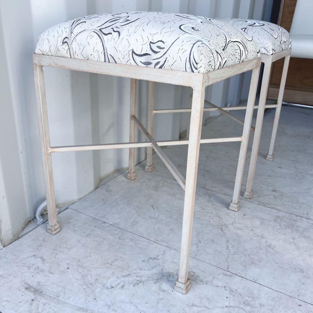 取付無料！おしゃれアンティークホワイトアイアンフレームスツール2脚セット！