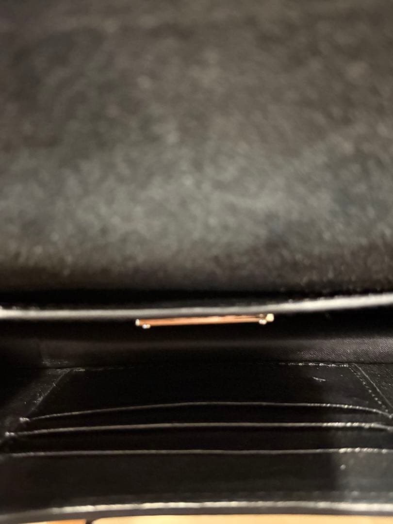 MIUMIU ミュウミュウ　ショルダーバッグターンロック　チェーンレザー