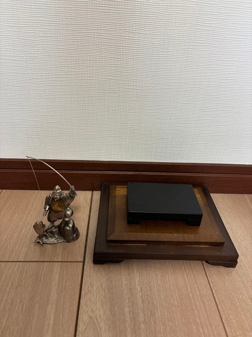 純銀製 恵比寿様 置物 ガラスケース・共箱付 縁起物 七福神