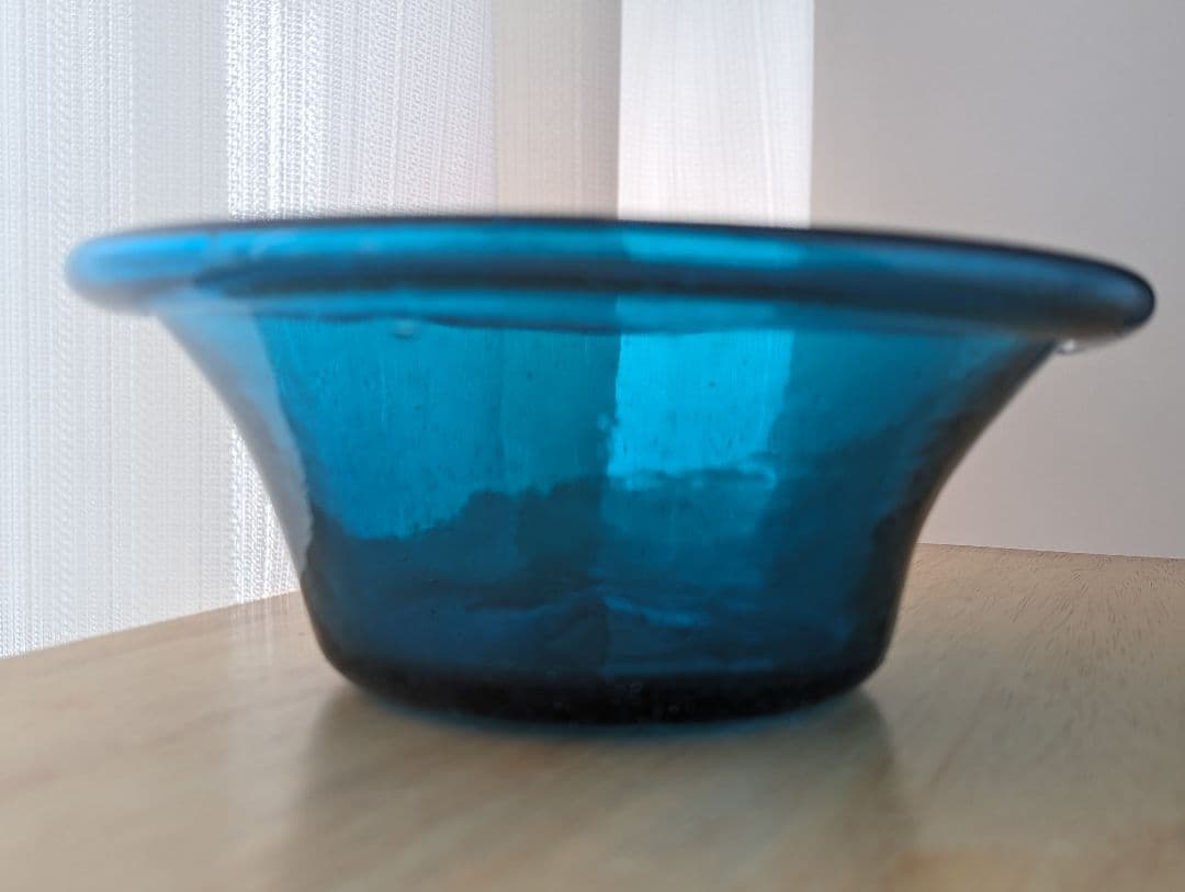 倉敷ガラス小谷真三さんの吹きガラス