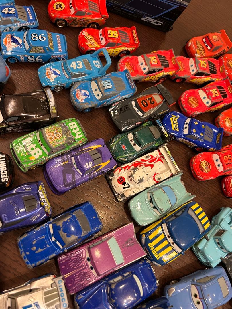 最終値下げ❤︎カーズまとめ売り82台　ブック付き