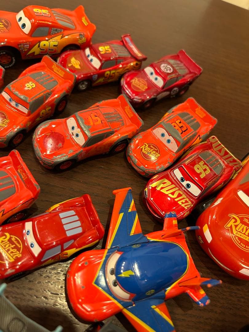 最終値下げ❤︎カーズまとめ売り82台　ブック付き