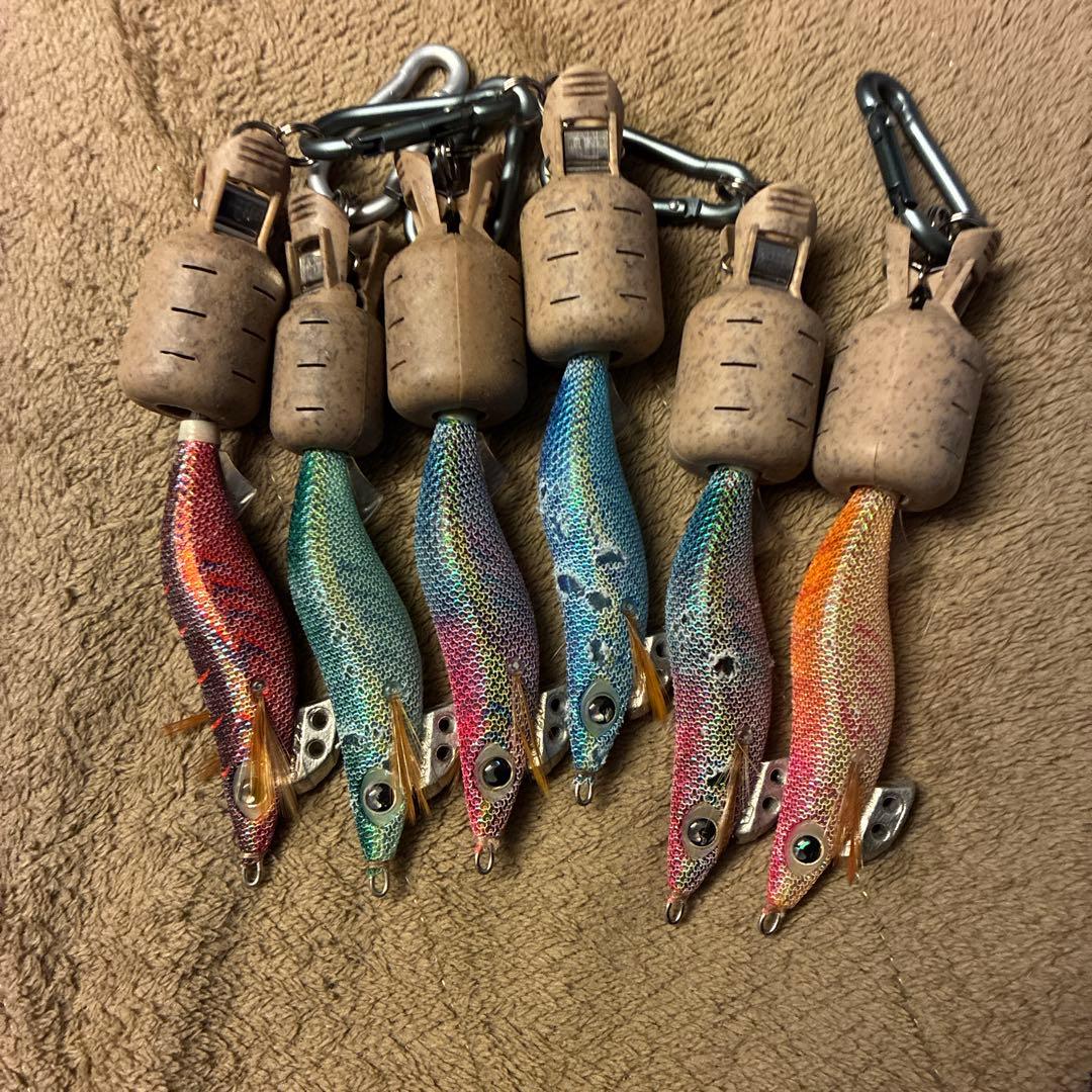 エギ 王6個セット 多色 カラビナ付き全2.5号 - メルカリ