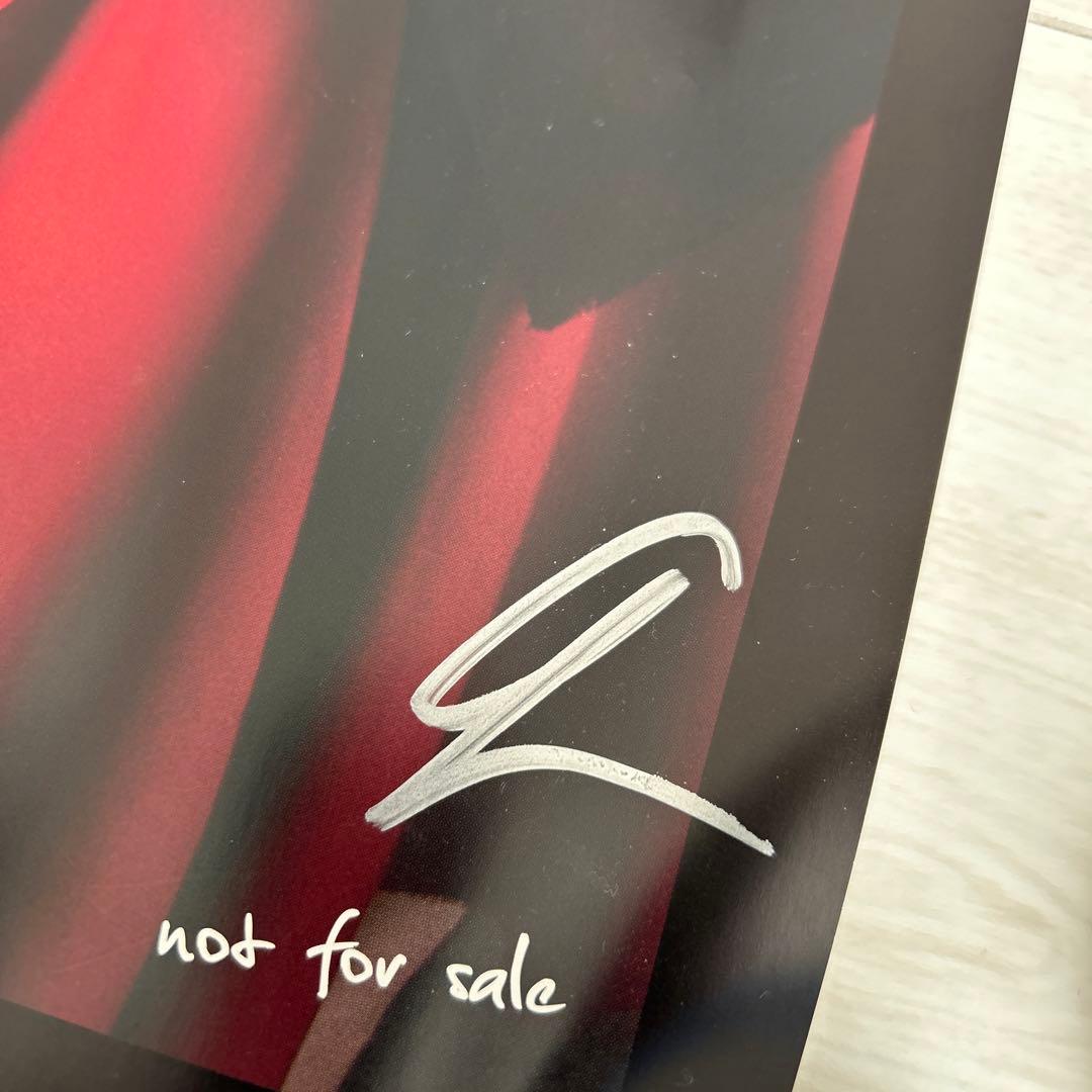 BiSH out of the BLUE メンバーサイン入りポスター - メルカリ