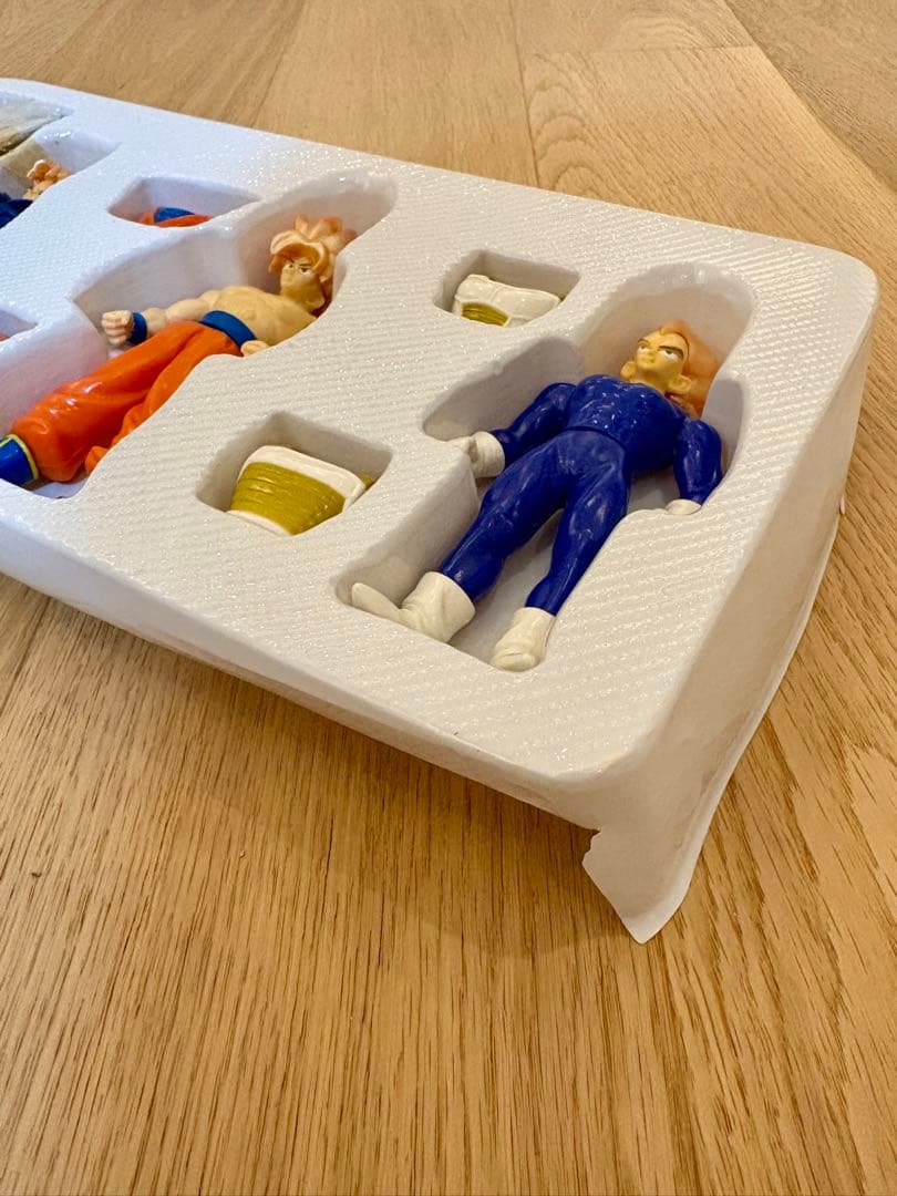 【希少品】　ドラゴンボールZ フィギュア 超戦士大全　結集三大スーパーサイヤ人