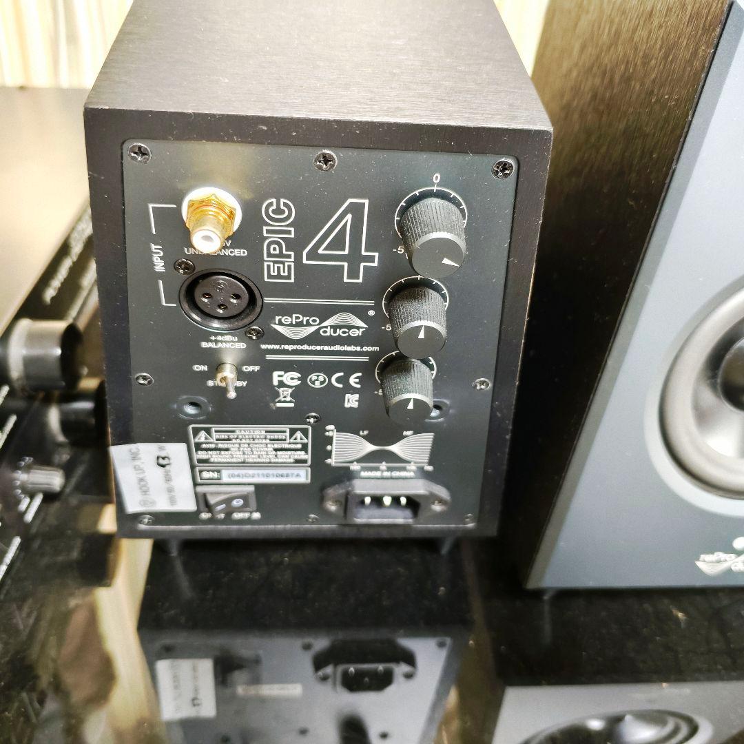 reProducer EPIC 4 スタジオモニター