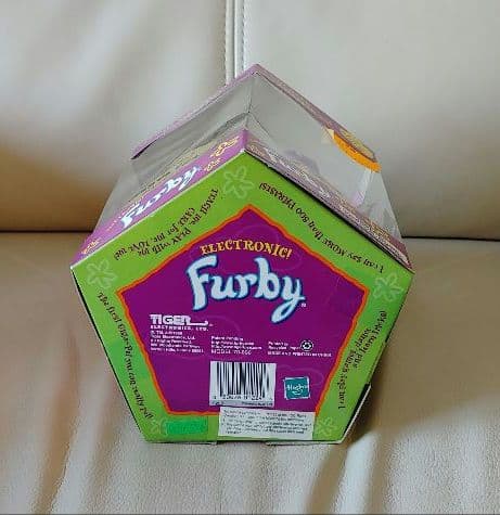 furby ファービー トイザラス限定 魔法使い
