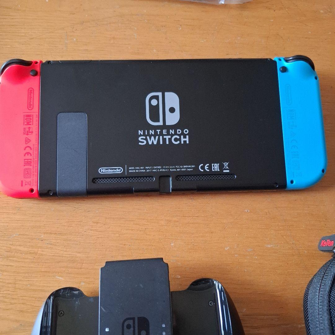 NintendoSwitch 本体のみ　充電器なし