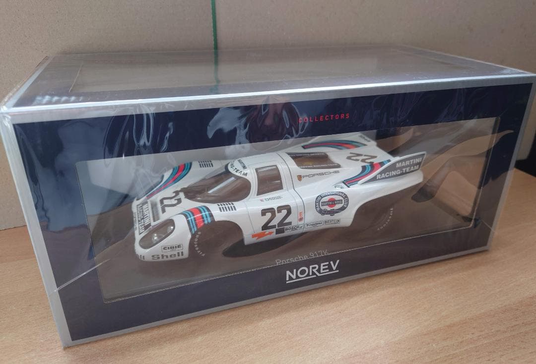 1/18 ポルシェ917K 1971 ル・マン優勝 #22 ノレブ製ミニカー