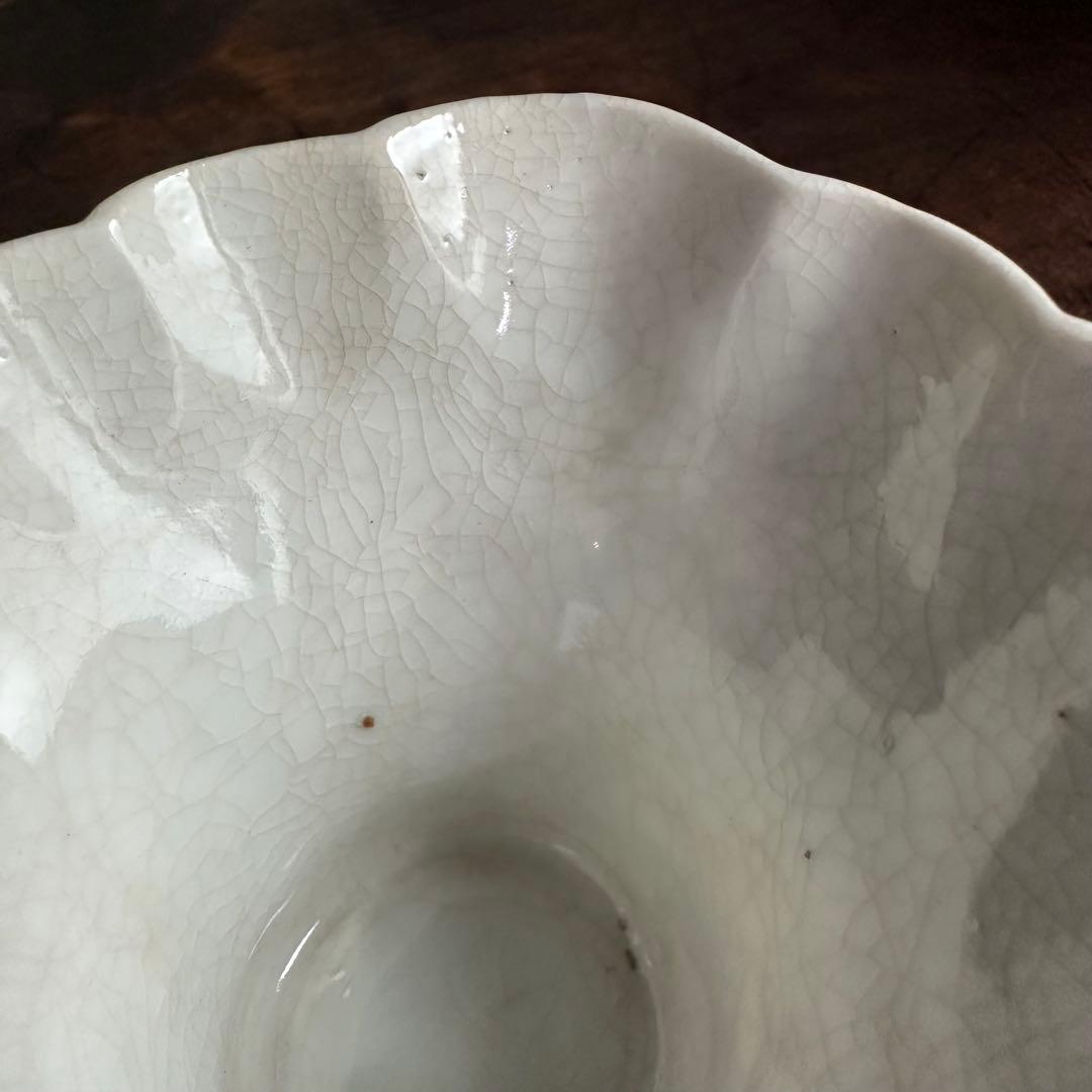 ［希少］美品 李朝 白磁 陽刻 十長生文 花形盃 朝鮮美術 酒器 杯