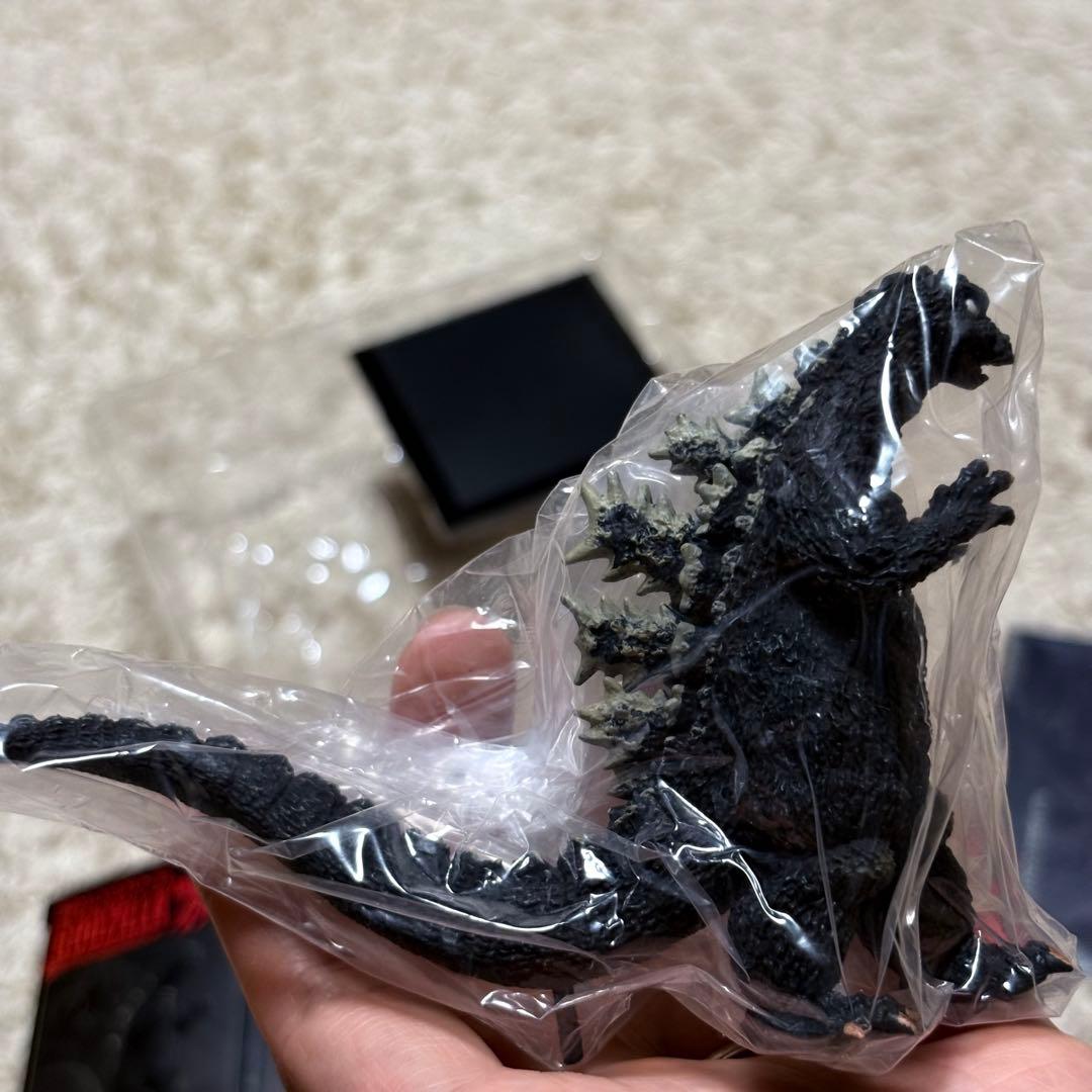 酒井ゆうじ　構 ゴジラ　フィギュア4体セット BANDAI 箱付き