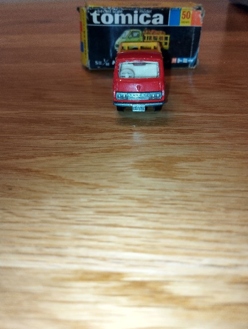 No.50 黒箱トミカ　トヨタ ハイエース　牧場トラック