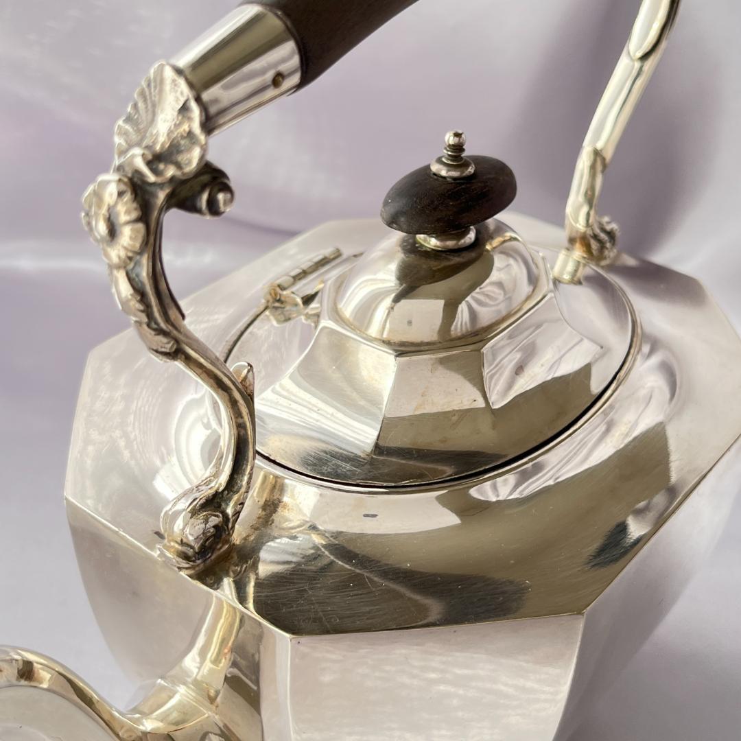 Levesley Bros】アールデコのティーケトル バナー / スタンド