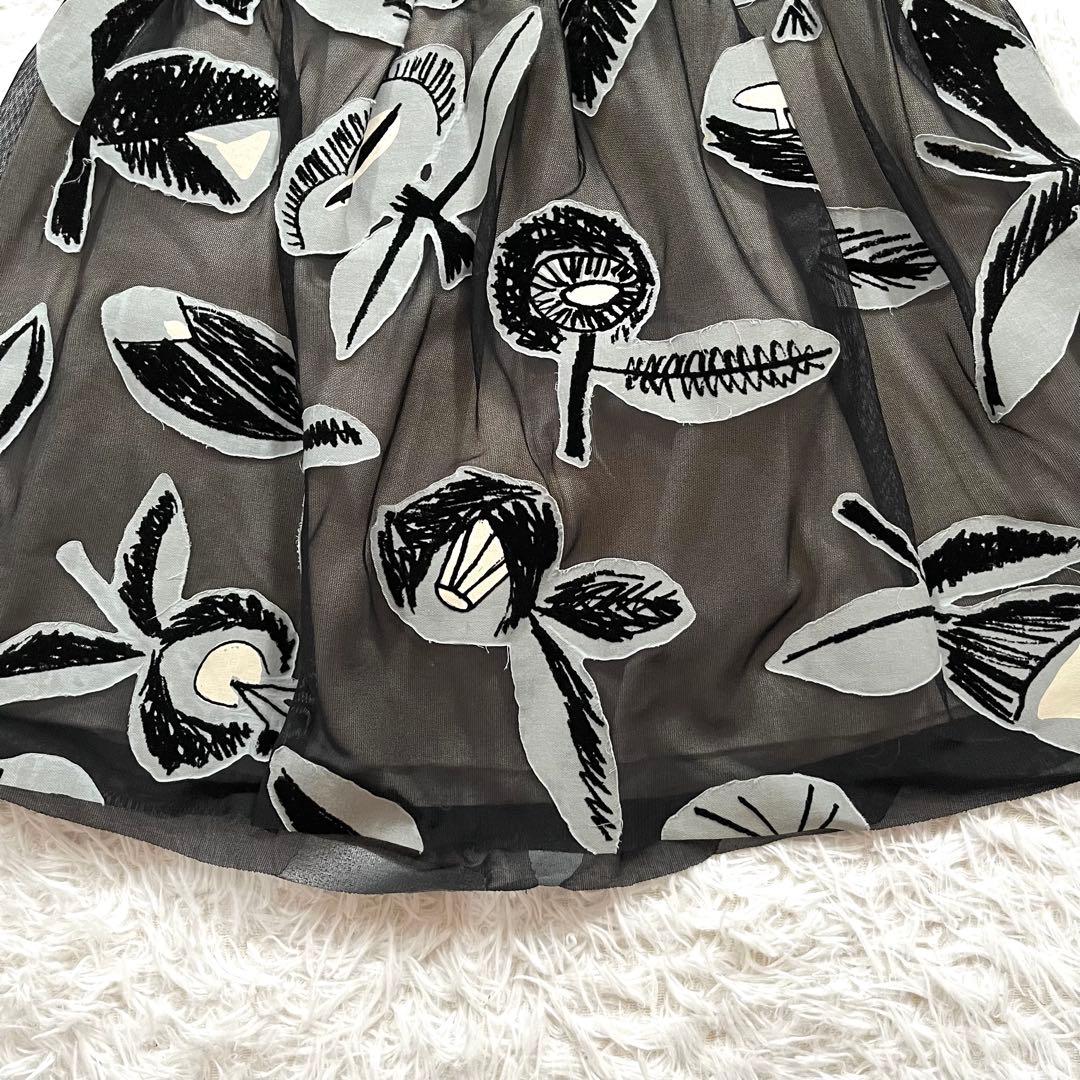 よよ　ミナペルホネン　CAMELLIA 花柄　フロッキープリント　スカート