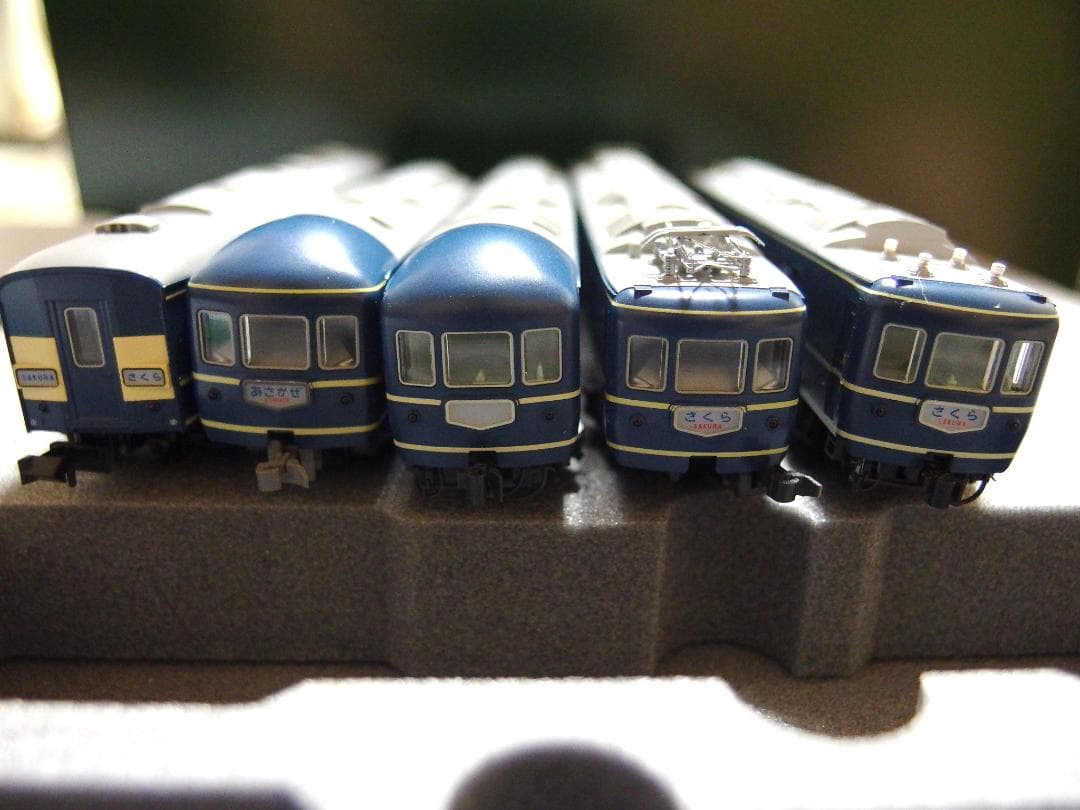 KATO 20系寝台特急 昭和のブルートレイン32両セット - メルカリ