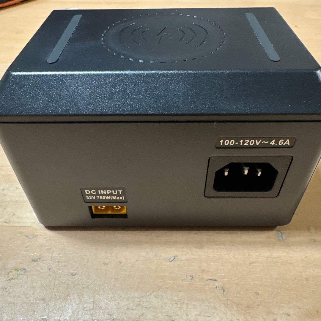 Futaba CDR-8000L 充電器