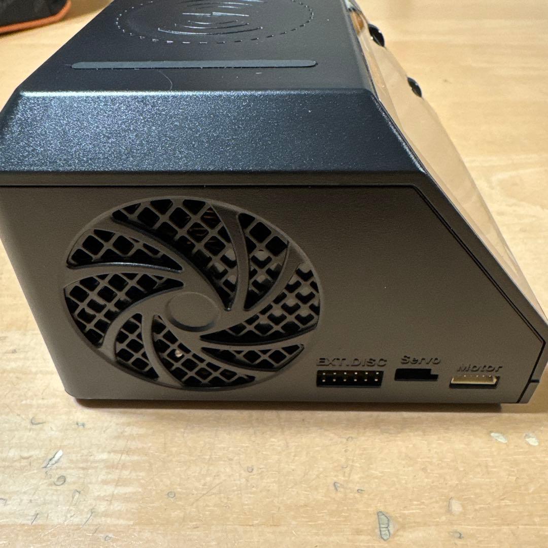 Futaba CDR-8000L 充電器