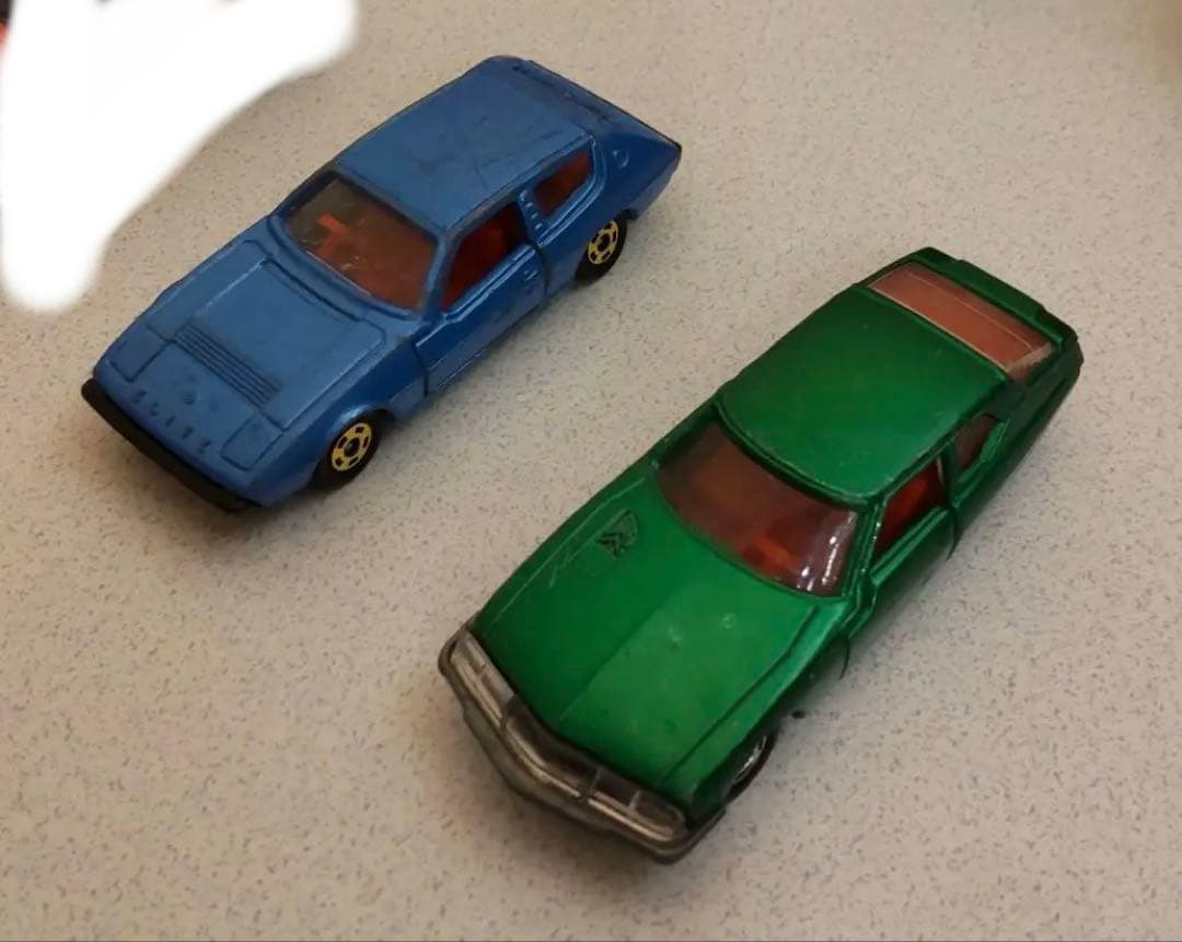 トミカ 日本製 7台他 ミニカーまとめ売り　8台