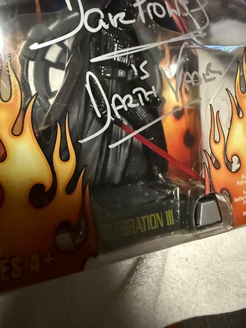 最終値下げDarthVaderダースヴェイダーサイン入セレブレーションIII