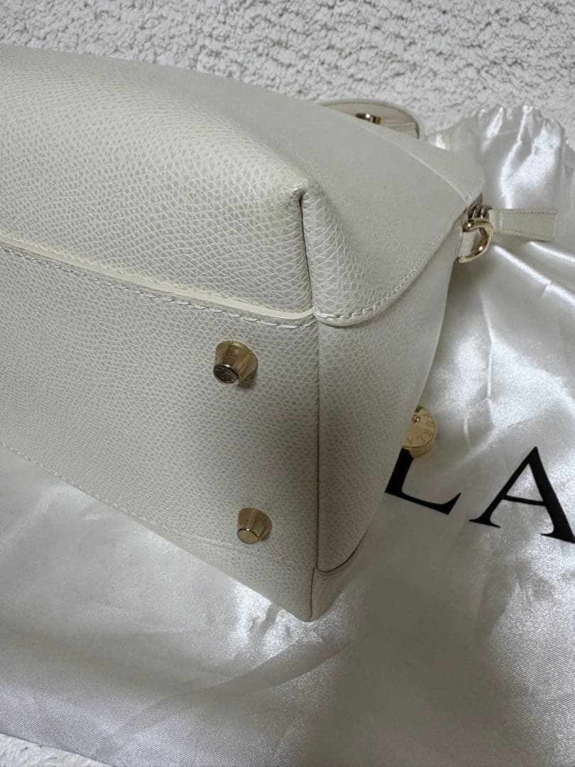 【美品】フルラ　パイパー　ハンド　ショルダーバッグ　オフホワイト