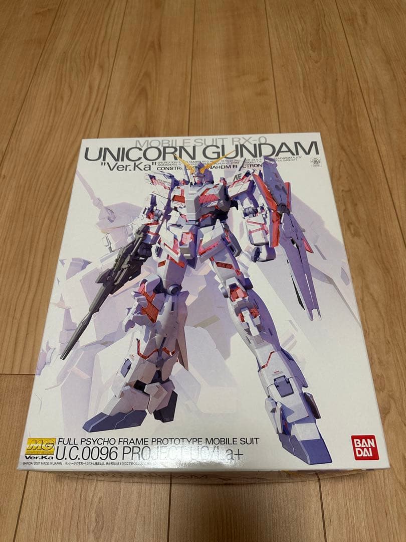【本日のみ再アップ売り切り】MG ユニコーン & バンシィ Ver.Ka