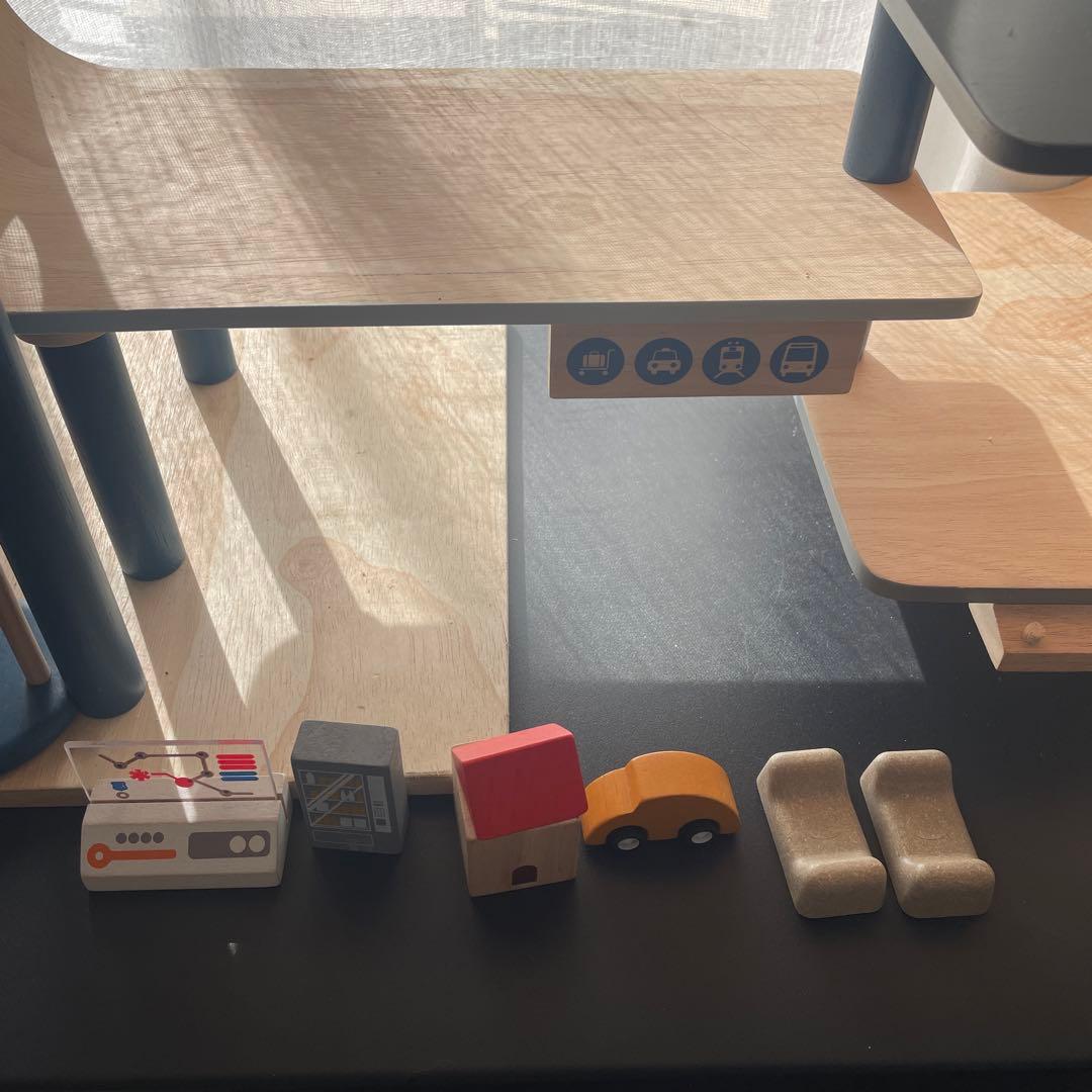 プラントイ plantoys 駐車場