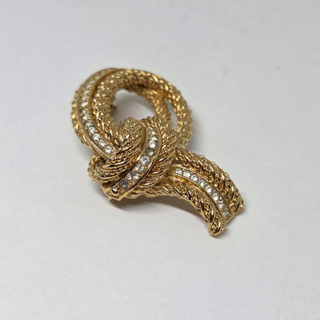 Christian Dior ラインストーン ゴールドカラー ブローチ リボン