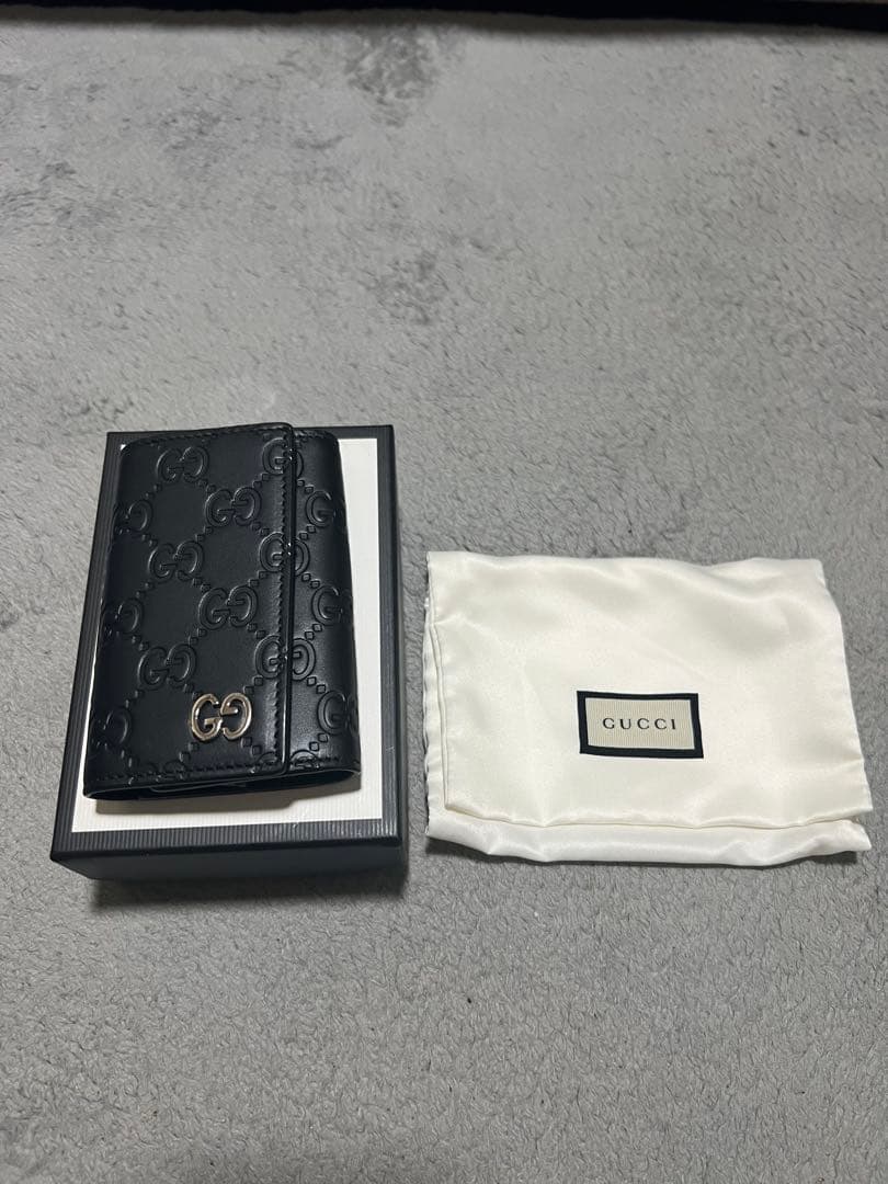 GUCCI グッチ キーケース ブラック 黒 6連 型押し GUCCI（グッチ） 最新作! GUCCI 6連 キーケース グッチシマ ブラック