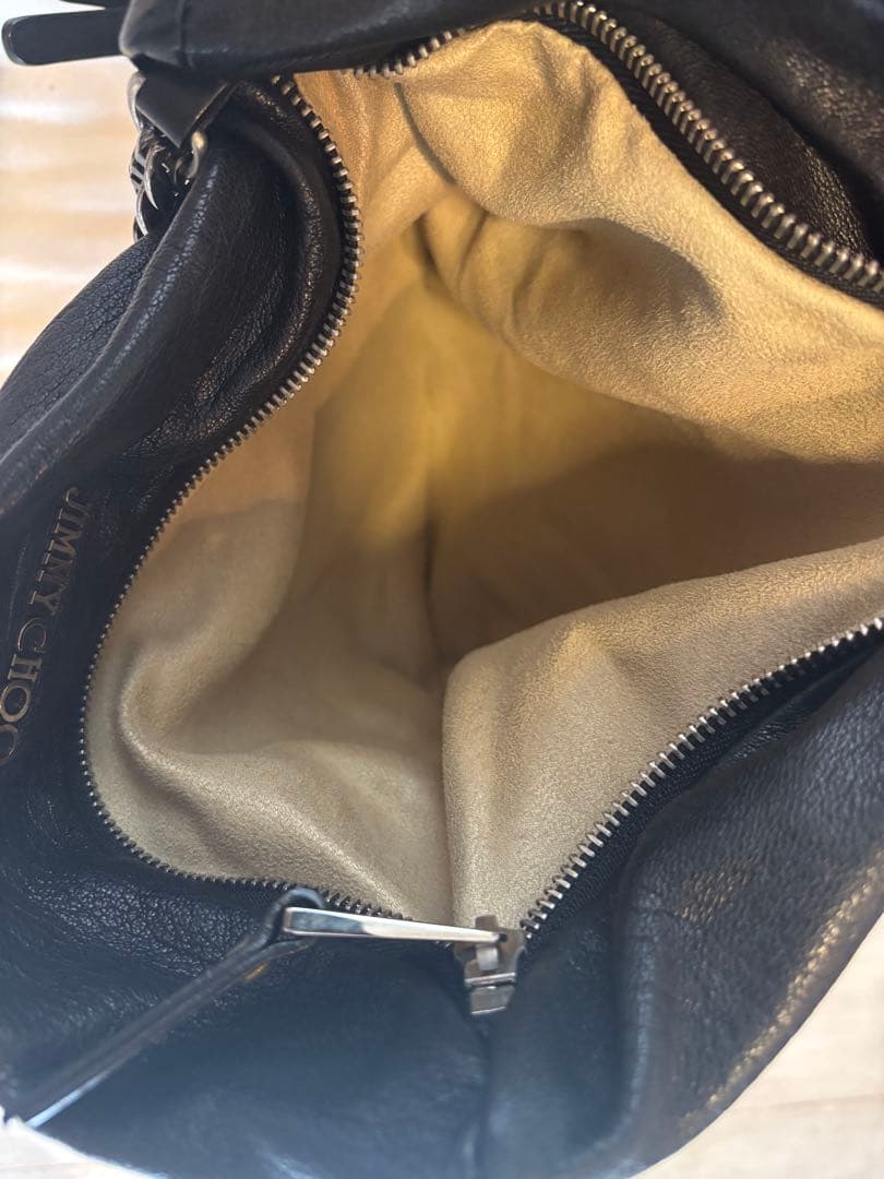 JIMMY CHOO ブラックショルダーバッグ