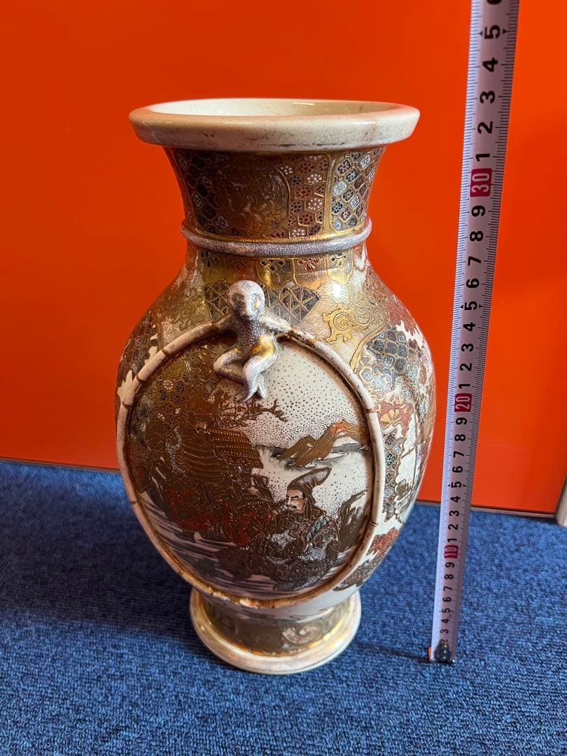 891 明治時代　薩摩焼　金彩人物　金蘭手　花瓶　時代物