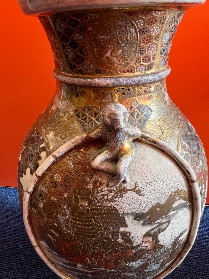 891 明治時代　薩摩焼　金彩人物　金蘭手　花瓶　時代物