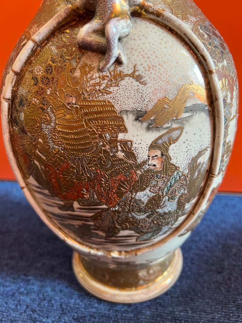 891 明治時代　薩摩焼　金彩人物　金蘭手　花瓶　時代物