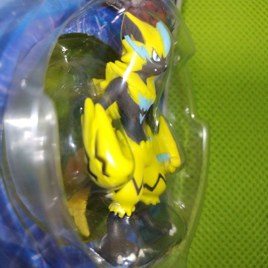 ポケモン モンコレ ゼラオラ 通常版 メタリック版 2個セット ☆匿名