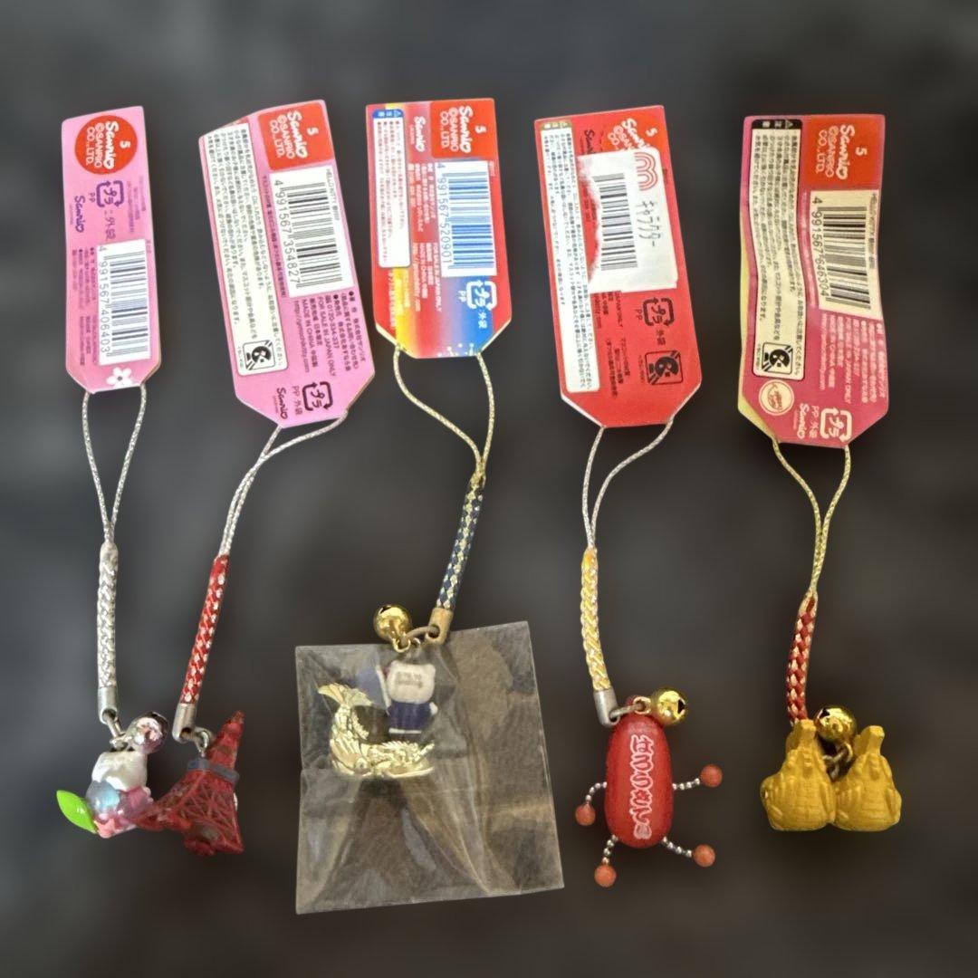 ハローキティご当地 ストラップ １8個レア希少セット