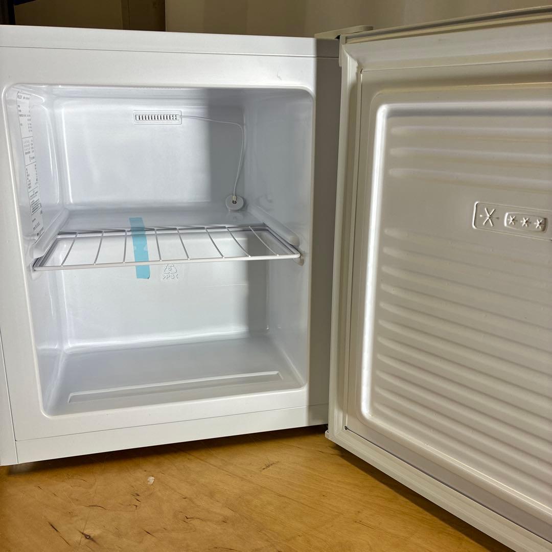 Shi☆美品！家庭用冷凍庫JF033HM01WH