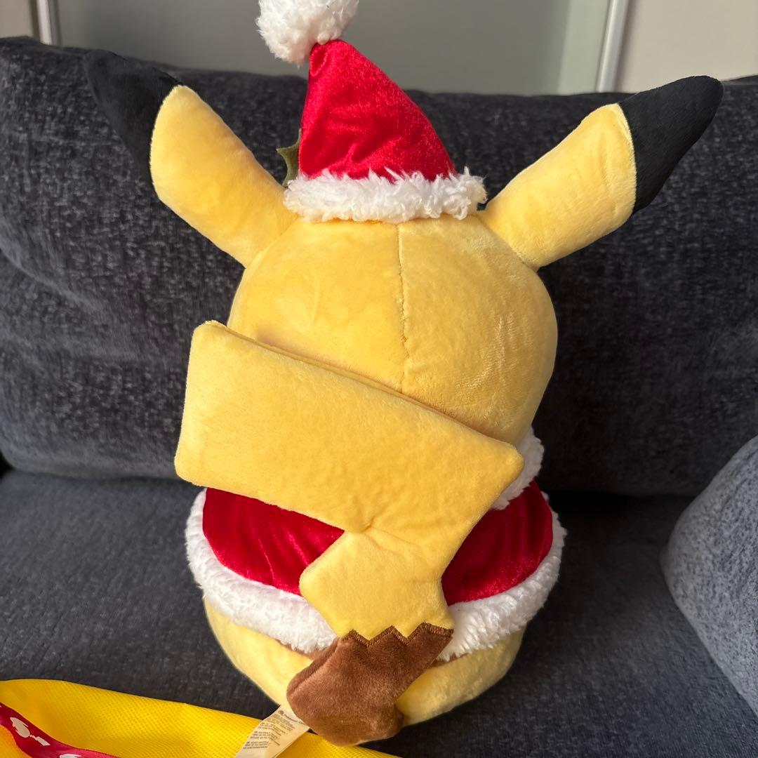 クリスマス ポケモンセンター ピカチュウ サンタ 限定 ぬいぐるみ