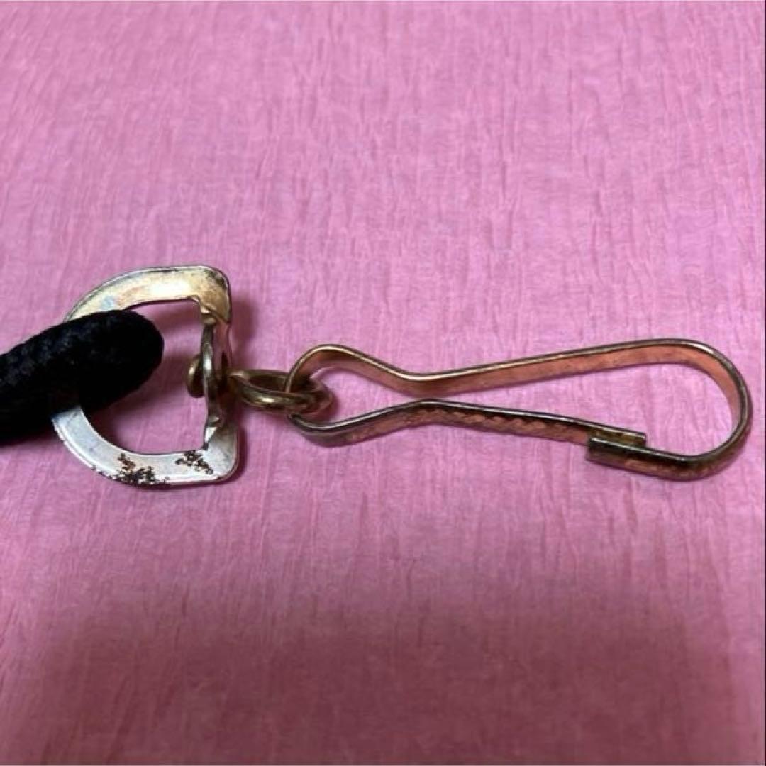 レア　ディズニー　WDI ドラゴン　キャスト　ピン　ランヤード　ストラップ　赤