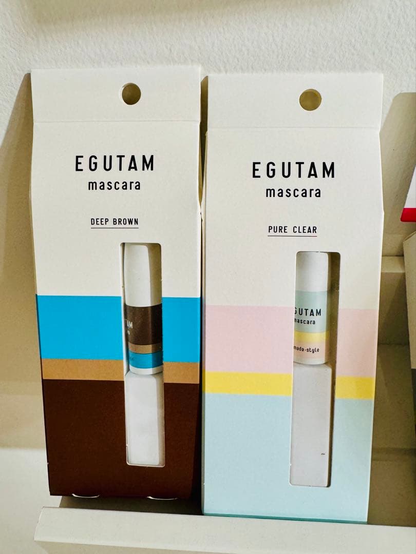 ⭐︎ドリー⭐︎ EGUTAM マスカラ ブラック➕　美容液プレミアム