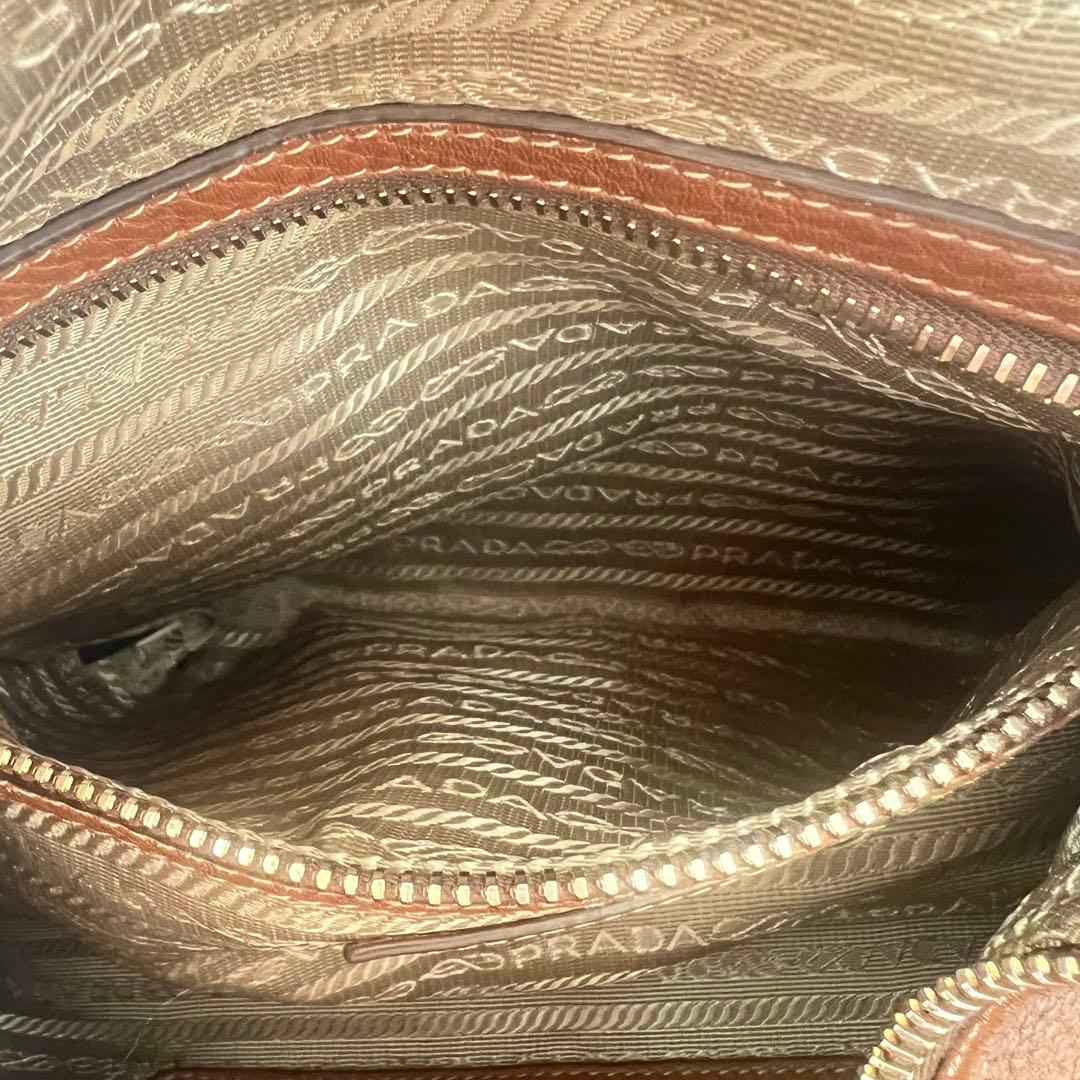 PRADA ブラウン　レザー ハンドバッグ