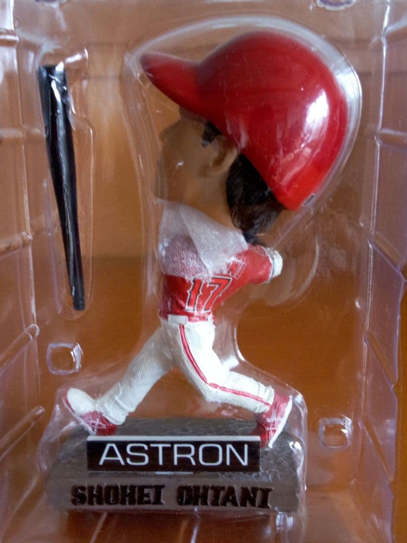 大谷翔平×SEIKO フィギュア エンジェルスの大谷くんとスーツの大谷くん